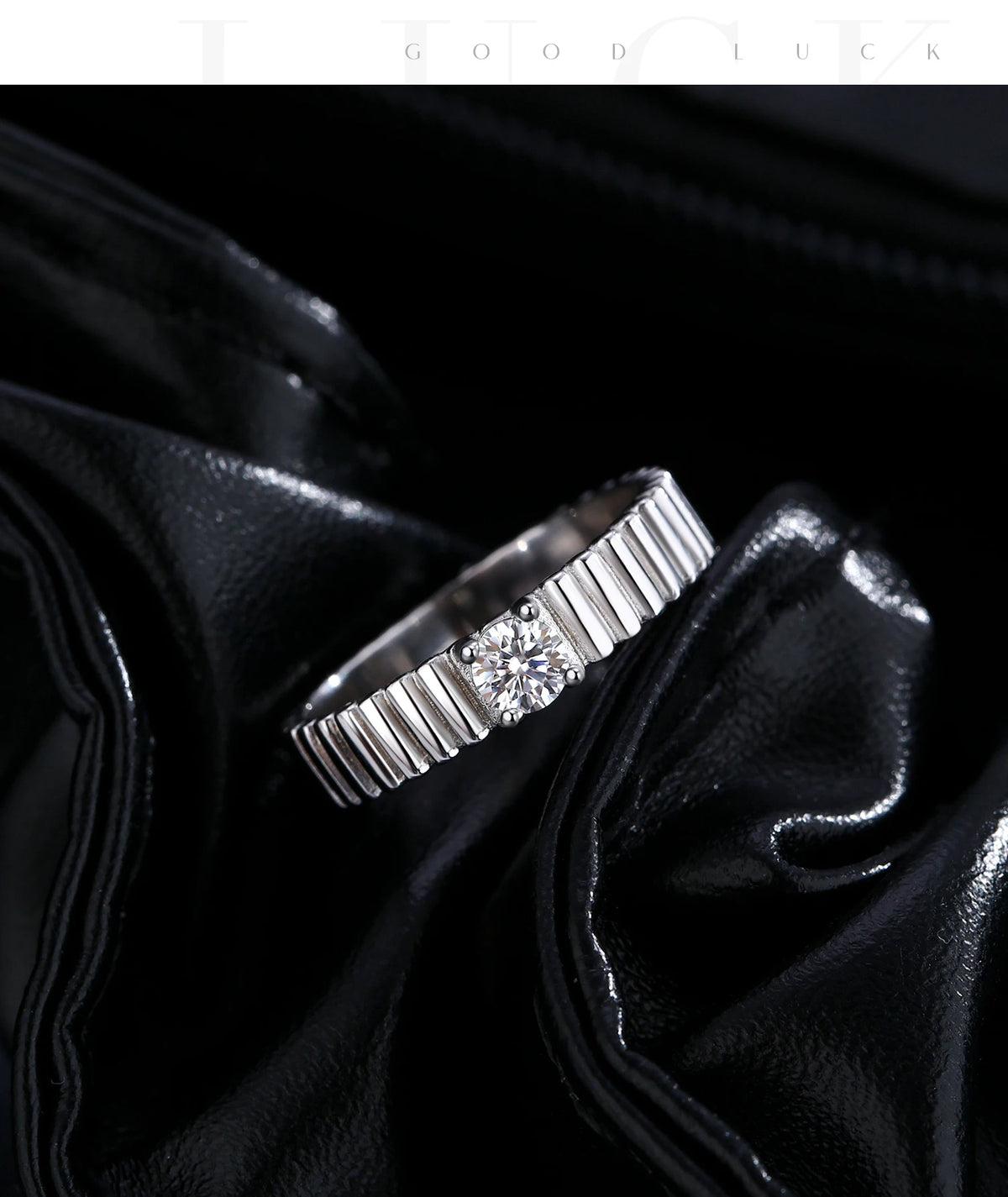 Ribbed Moissanite Band Ring